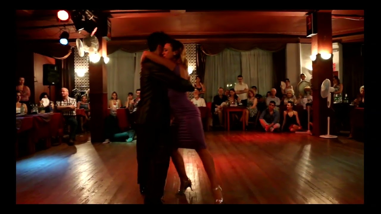 "Con Todo mi Corazón" - Gaby Mataloni y Krishna Olmedo