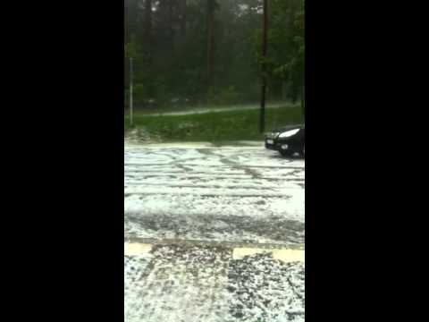 Cykelträning med avbrott för hagelskurar