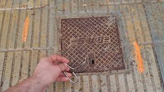 How to open a manhole cover / Water meter / gas meter / electricity meter / cloaca / sewer
