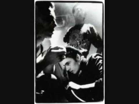 Μωρά Στη Φωτιά-Αδέλφια Στην Κόλαση