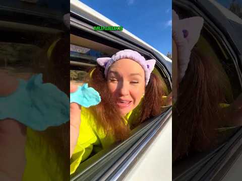 КОГДА МАШИНА ПРИКЛЕИВАЕТСЯ К ЖЕВАЧКЕ *ЧАСТЬ 1*🤣 #семья #есения #eseniya #ржака #сестры #яжмать