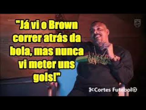 Depois de  ser elogiado pelo Cafú, o Dexter conta para Thaíde suas habilidades no futebol!