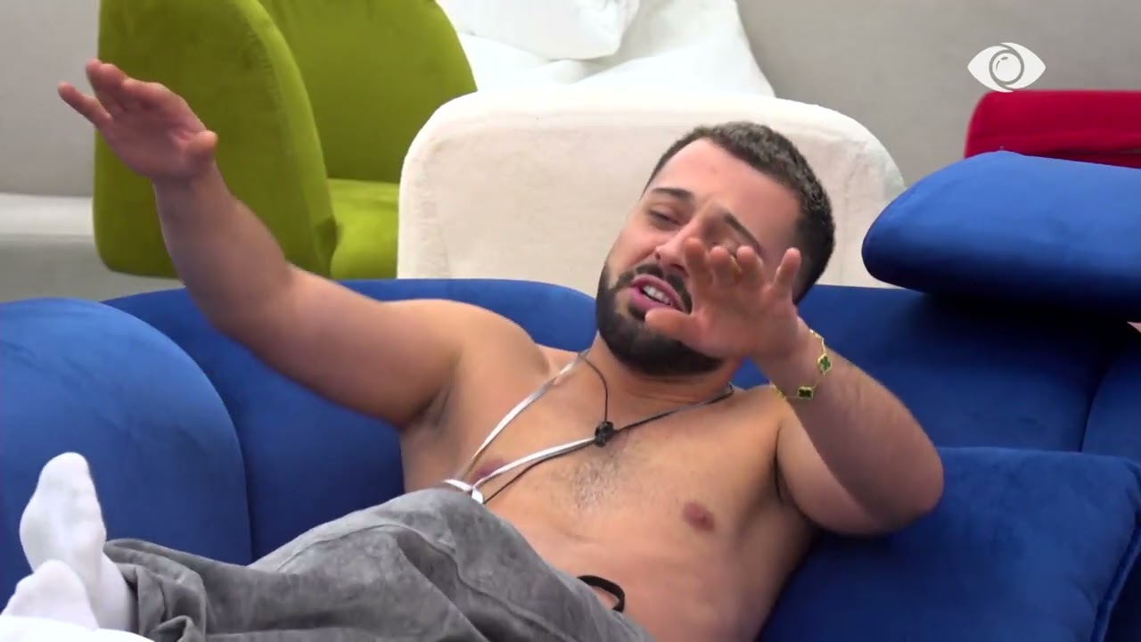 “Duro zemër, krejt hallall…”/ Gjesti nis të këndojë, Vserlo: A nuk ju vjen turp kë zgjodhët lider?