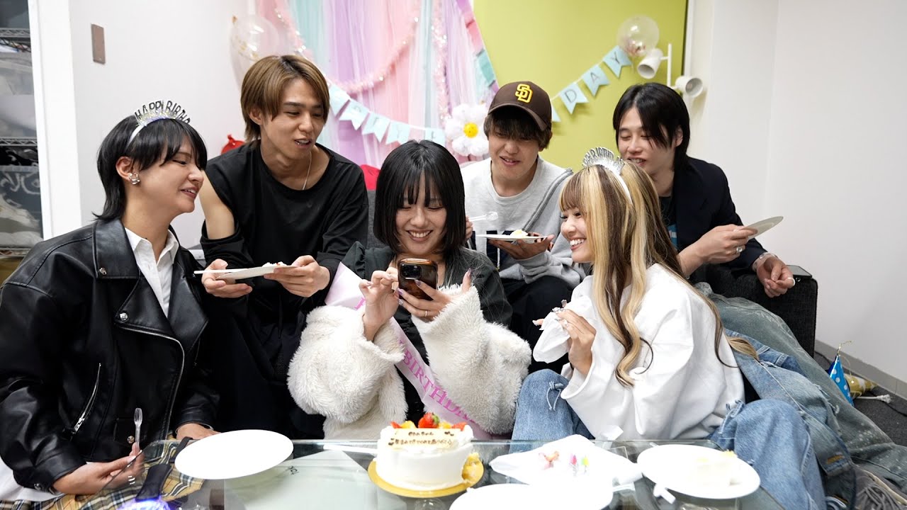 子どもや旦那のことを見ながらみんなでお祝いした誕生日パーティ【enn】