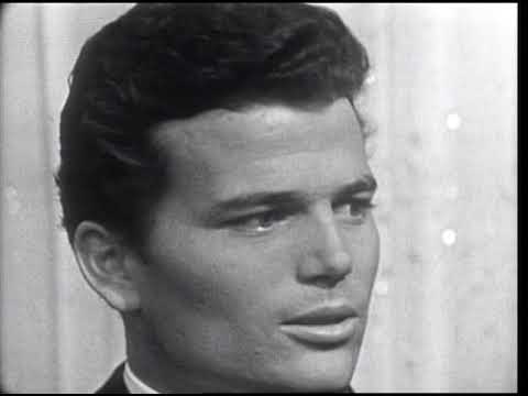 American Bandstand 1965- Interview Pat Wayne