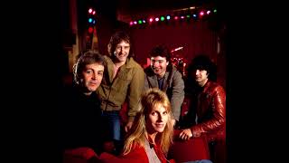 Paul McCartney &amp; Wings -  Winter Rose/Love Awake (Rough Demo)