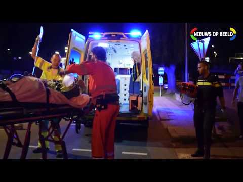 Jongeman zwaargewond na aanvaring met brug Oostringdijk Nieuwerkerk aan den IJssel