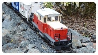 preview picture of video 'Eisenbahnwelten Rathen 2/2 - Gartenbahn in Spur G - Garden Railway G Scale'