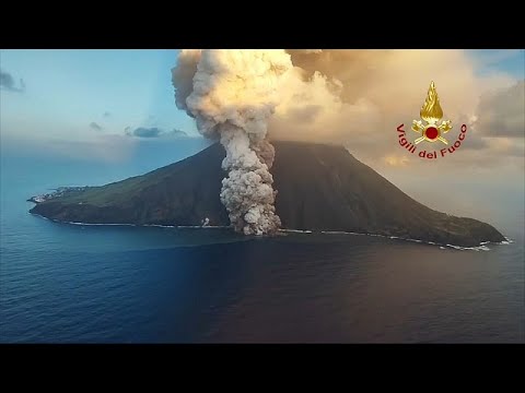 Second volcano erupts in Italy - spewing ash and lava into sky