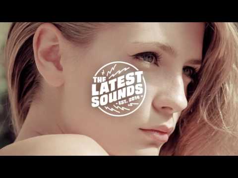 XYconstant - Her Eyes