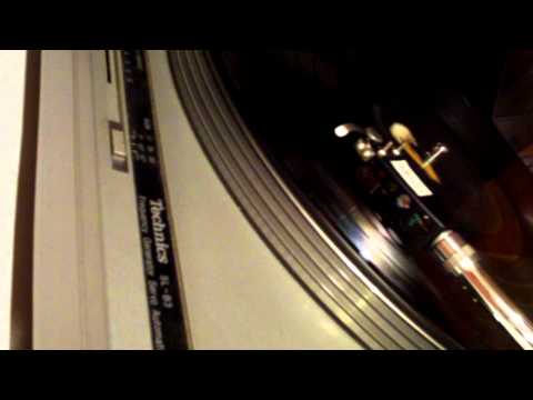 Eartha Kitt - Shorty Rogers - Beale Street Blues from LP.mp4