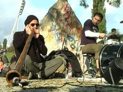 Didgeridoo Session im Mauerpark - Eran Hollander