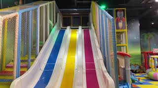 Batutik playland istedi bizde geldik oyun alanını cok sevıyoruz