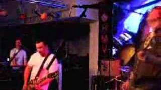 Manic Street Preachers - It's So Easy (live HMV 14/07/03)