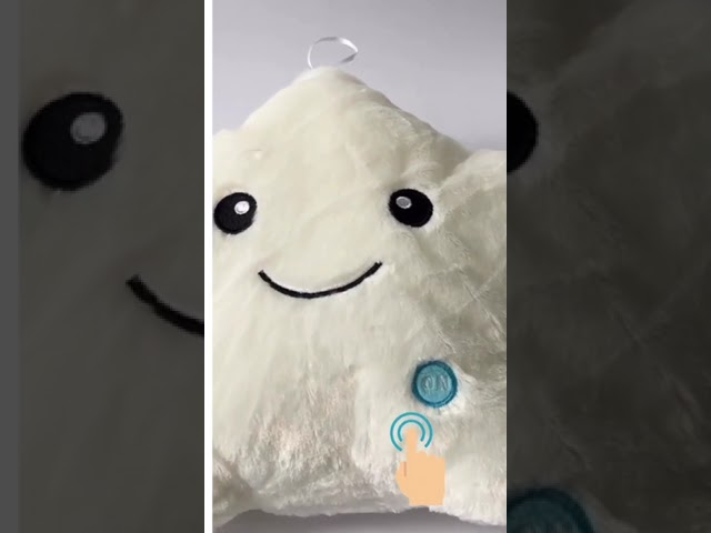 Vídeo relacionado con Shengou Cojín Luminosas, Almohada con Luces, Almohada Felpa Luminoso, Cojín de Peluche con luz LED, Cojines Decorativos, LED Estrellas Peluche