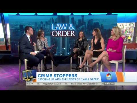 Actress S. Epatha Merkerson in black boots - 14-Jan-2014