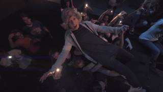 Mannequin Challenge: Palm Trees and Power Lines