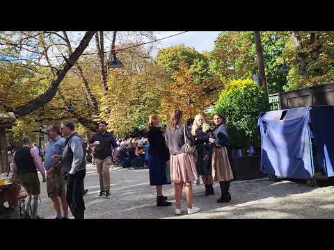 Oktoberfest temporarily closed? Go to Augustiner-Keller!