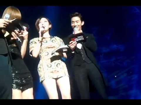 [111231] f(Victoria) - MCing @ MBC Gayo Daejun