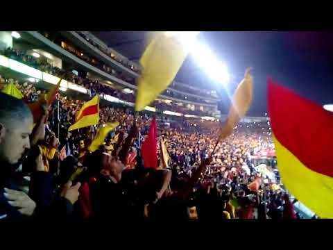 "Monarcas vs América COLOR DE LA TRIBUNA ðŸ’›â¤ðŸŽºâš½" Barra: Locura 81 &bull; Club: Monarcas Morelia