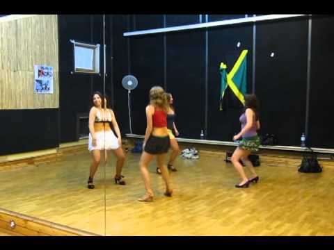 Samba Axe: Mexe, mexe - Kasia Wronka and her students