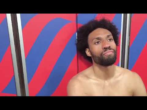 Ex-NBA player Jabari Parker very emotional when asked about playing overseas Via @JijantesFC