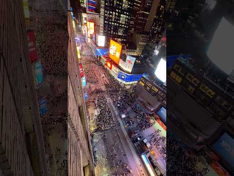 Unseen BTS of the 11 PM New Year’s Eve Countdown in Times Square 🥳💞