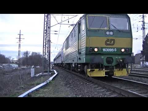 163 095-3 Peršing s osobním vlakem na železničním přejezdu AŽD 6525+pozdrav