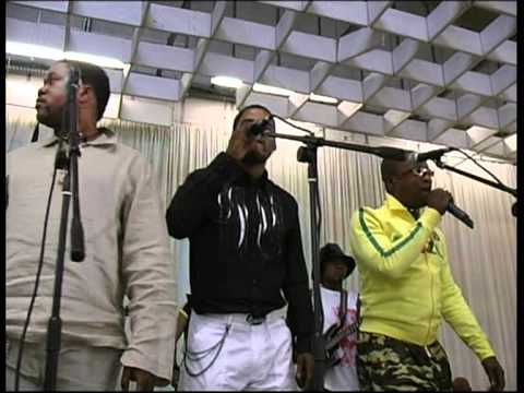 Koffi Olomide & le Quartier Latin (Paris 2004)