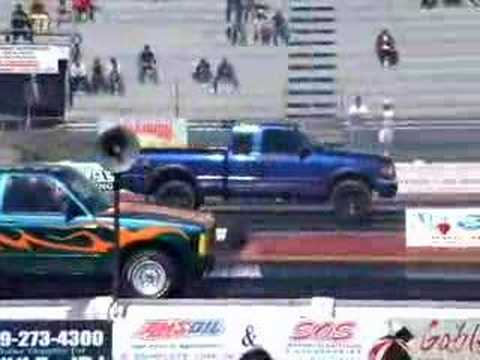 2004 Ford Ranger 4.0L vs Chevy S10 5.7L
