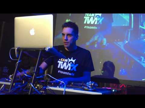 Red Bull Thre3style - Edmonton, AB, CA.  DJ Twix