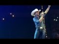 Justin Moore - If Heaven Wasn't So Far Away (Live)