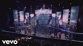 Dilsinho - Nas Nuvens / Quando a Gente Ama / Me Espera (Ao Vivo) ft. Sorriso Maroto