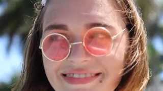 Style Spotlight: Riley Buttery