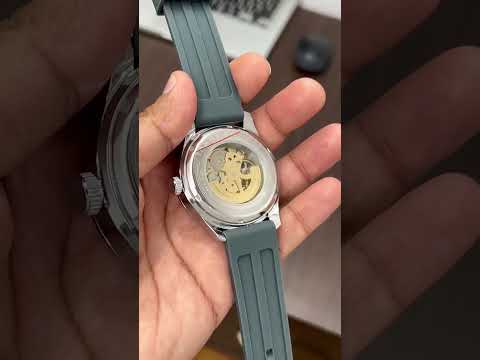 Round silver tommy hilfiger automatic watch, for daily