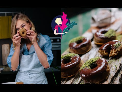 BEST VEGAN BANANA DOUGHNUTS | with chocolate frosting