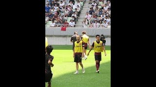 イニエスタ“移籍後初ゴール”に大歓声！初の公開練習にサポ1000人......