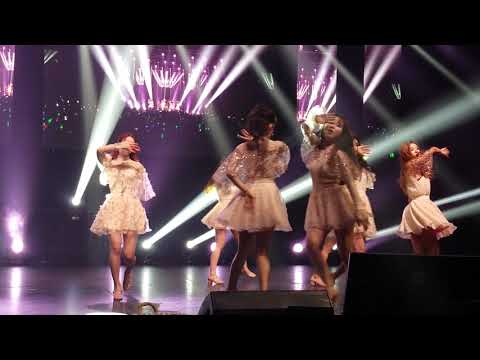 190126 OH MY GIRL Indio - Closer [Fancam]