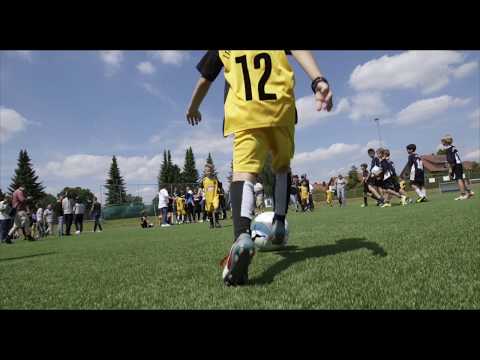 Lothar Matthäus weiht seine neue Heimkabine ein