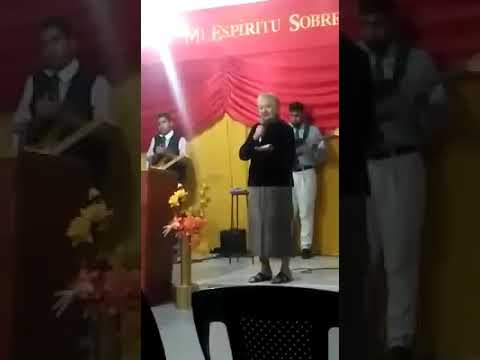 Mi mamu JUANA ROSA SERRANO ❤️, cantando alabanzas para Dios en la Iglesia Maranatha, El Galpón Salta