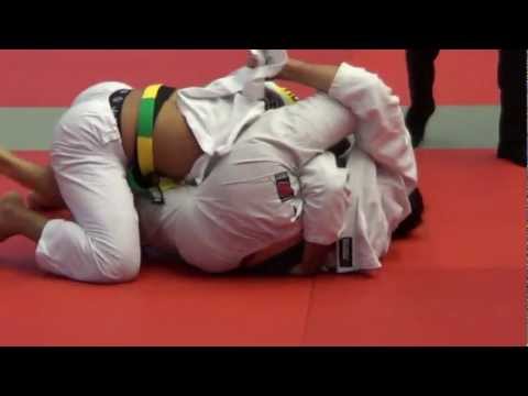 Theodoro Canal (GFTeam) vs Maxime Olivier (CheckMat) IBJJF London Open 2012