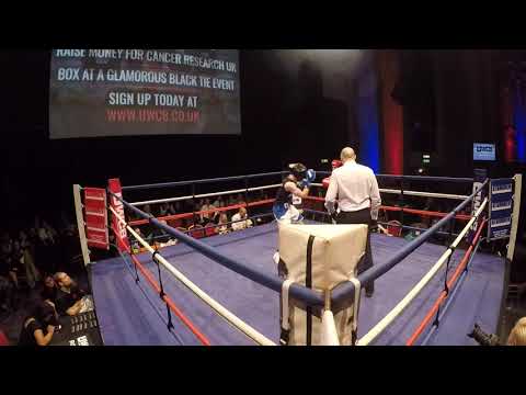 Ultra White Collar Boxing | London 16 12 18 | Billy Lamb VS Ryan Ogg