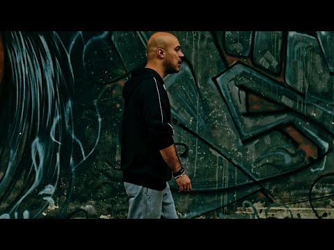 Emad Ghavidel - "Hicho Pouch" OFFICIAL VIDEO | عماد قویدل - هیچ و پوچ