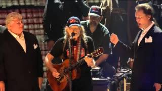 Willie Nelson - Family Bible (Live at Farm Aid 30)