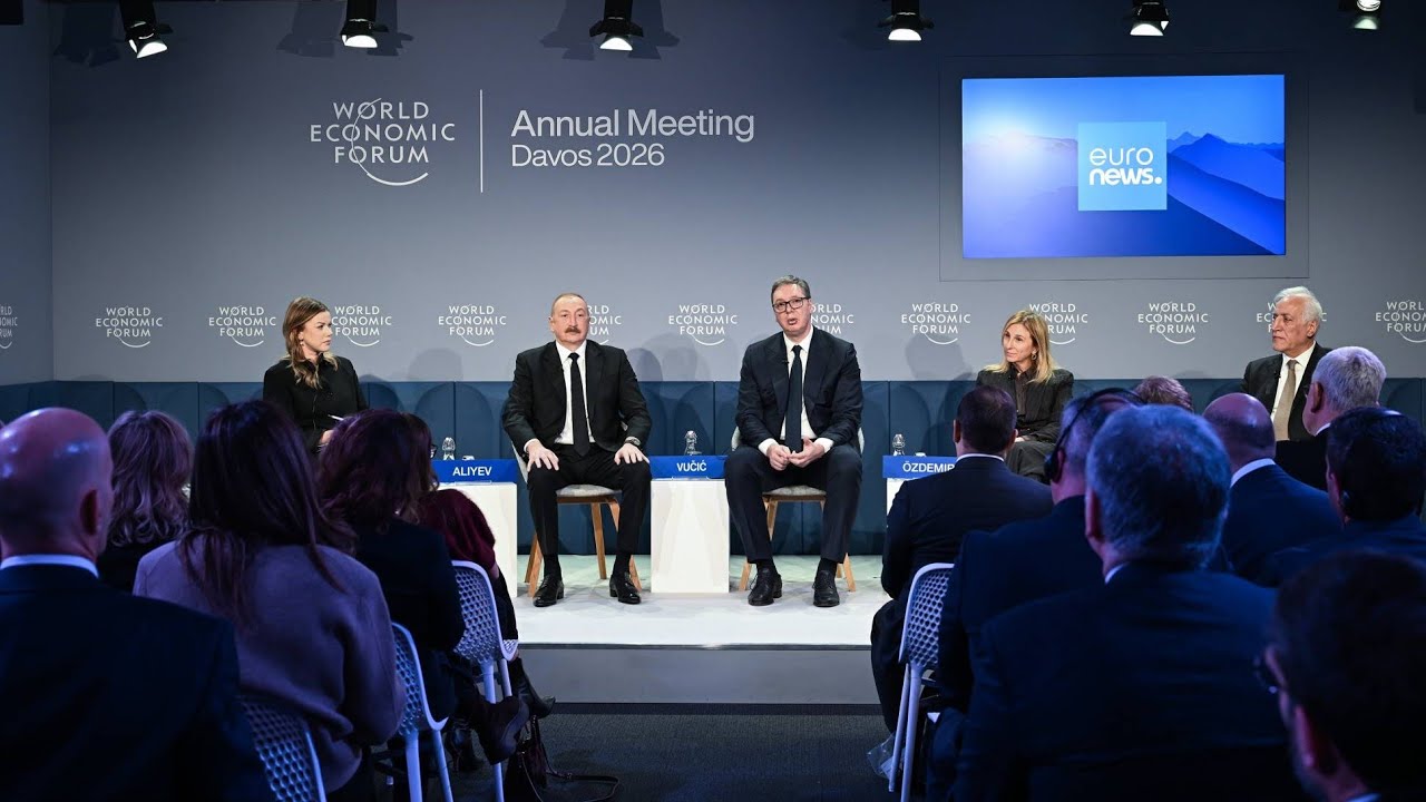 İlham Əliyev Davosda panel iclasda iştirak edib