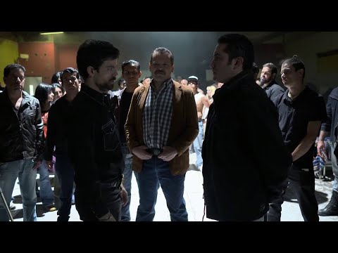 El Señor De Los Cielos 5 Cap 0 - Victor Casillas Jr contrata a Los Emes