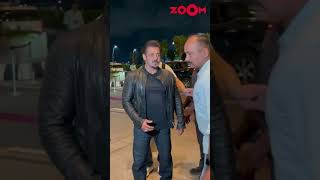 Download lagu Salman Khan HUGS his young fan amid heavy security at airport #shorts #salmankhan mp3