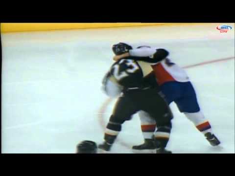 Trevor Smith vs Matt Kennedy
