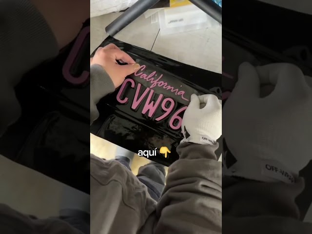 Vídeo relacionado con Lámina protectora de vinilo para ordenador portátil, diseño abstracto (Lp26, negro mate, 15 pulgadas)