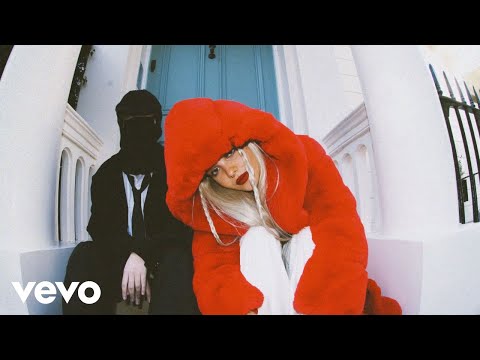 Carly Gibert - WANNA BE HER (featuring Saint Bodhi) [Official Music Video]